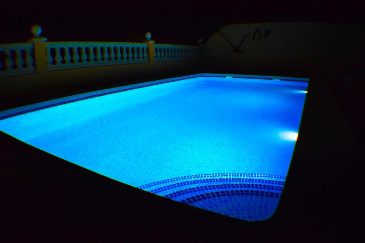 Villa Spartacus - Piscina Privada Y Vistas Al Mar 卡尔佩 外观 照片