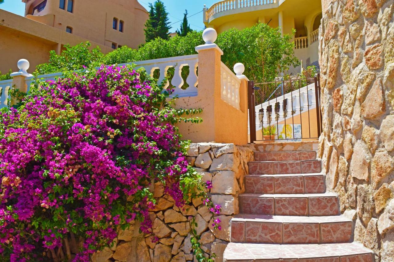 Villa Spartacus - Piscina Privada Y Vistas Al Mar 卡尔佩 外观 照片